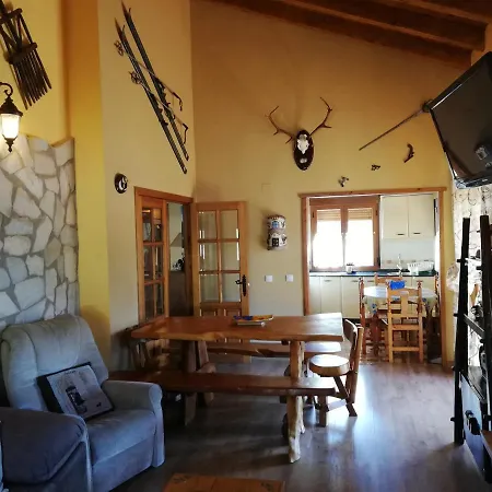 Refugio Del Cueto*** 木屋 Villamanín